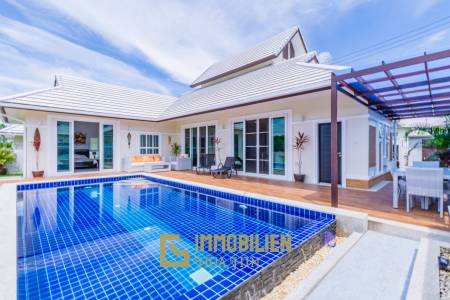 Emerald Scenery: 3 Schlafzimmer Pool Villa mit Blick auf den Banyan Golfplatz