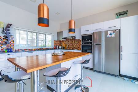 3 Bedroom Pool Villa with Great Views to Banyan Golf Course