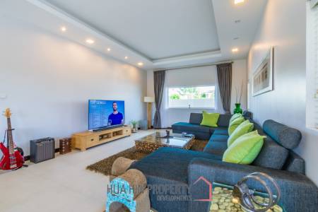3 Bedroom Pool Villa with Great Views to Banyan Golf Course