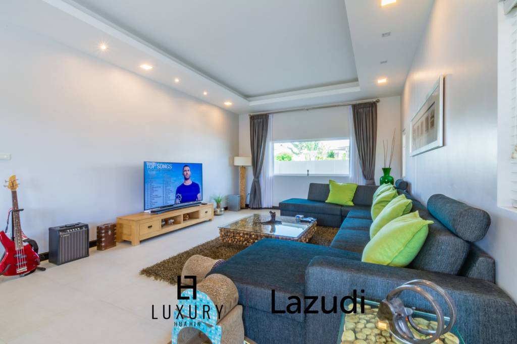 3 Bedroom Pool Villa with Great Views to Banyan Golf Course