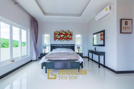 Emerald Scenery: 3 Schlafzimmer Pool Villa mit Blick auf den Banyan Golfplatz