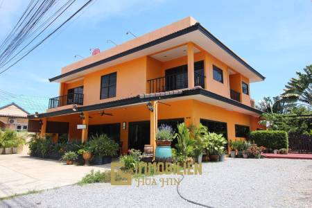 Ausgezeichnete Lage: Private Villa Ideal für eine Kneipe oder ein Restaurant in der Soi 102