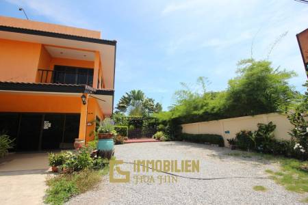 Ausgezeichnete Lage: Private Villa Ideal für eine Kneipe oder ein Restaurant in der Soi 102