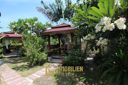 Ausgezeichnete Lage: Private Villa Ideal für eine Kneipe oder ein Restaurant in der Soi 102