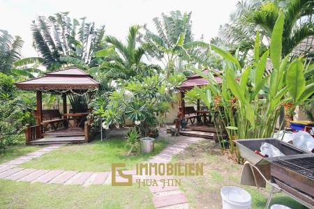 Ausgezeichnete Lage: Private Villa Ideal für eine Kneipe oder ein Restaurant in der Soi 102