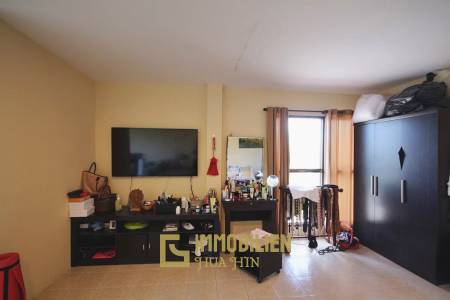 Ausgezeichnete Lage: Private Villa Ideal für eine Kneipe oder ein Restaurant in der Soi 102