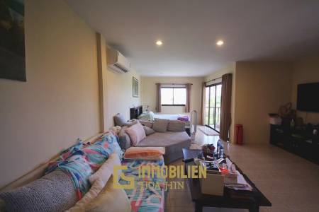 Ausgezeichnete Lage: Private Villa Ideal für eine Kneipe oder ein Restaurant in der Soi 102