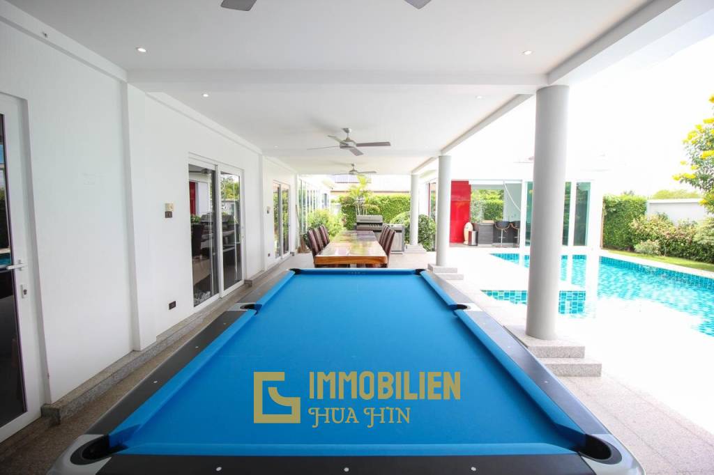 Mali Residence: Hochwertige und moderne 5 Schlafzimmer Pool Villa