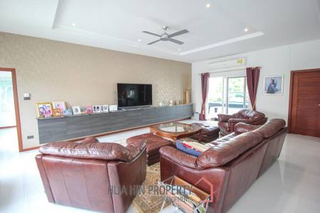 Modern Quality 5 Bedroom Pool Villa At Mali Residence