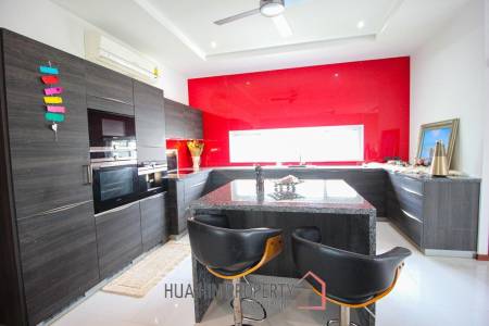 Modern Quality 5 Bedroom Pool Villa At Mali Residence