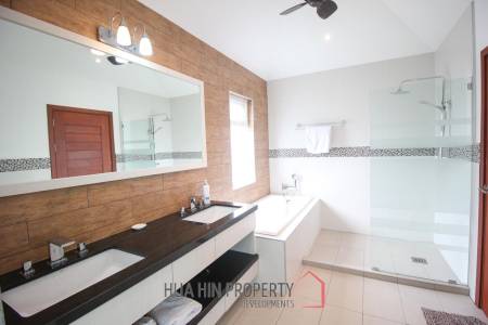 Modern Quality 5 Bedroom Pool Villa At Mali Residence