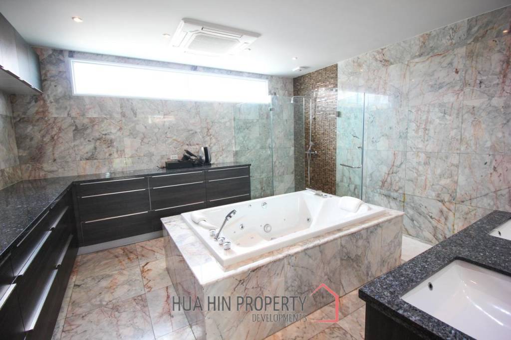 Modern Quality 5 Bedroom Pool Villa At Mali Residence
