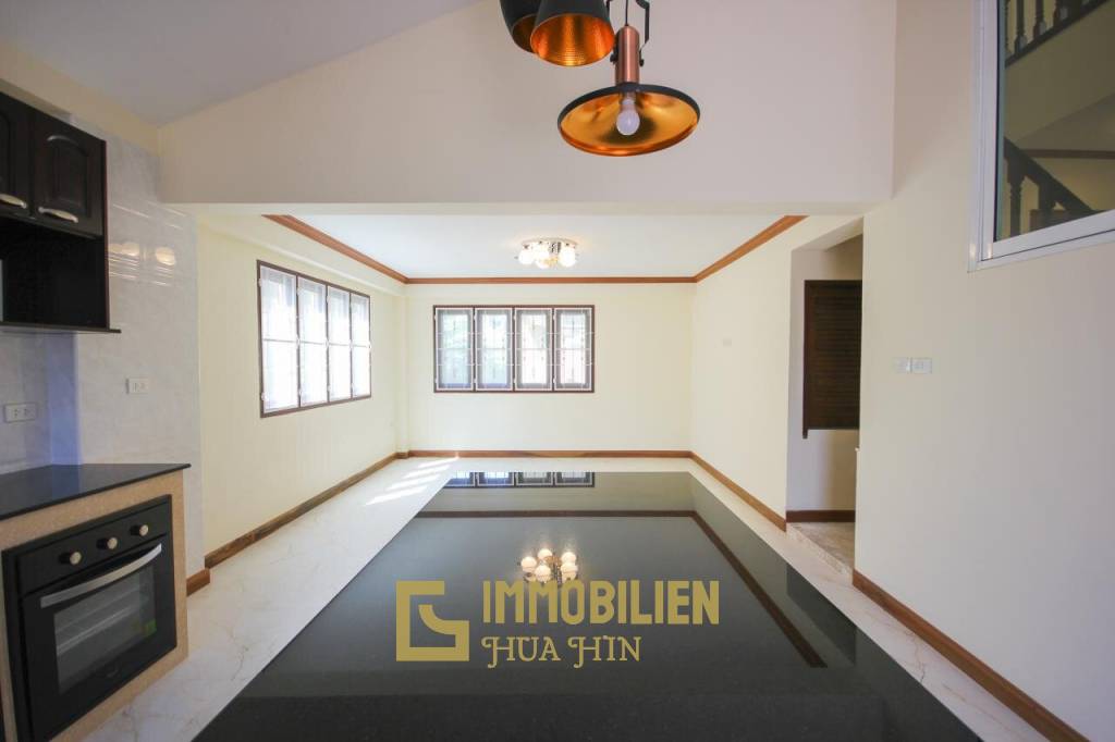 New Multi Level Pool Villa On Large Plot - Hua Hin North