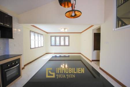 New Multi Level Pool Villa On Large Plot - Hua Hin North