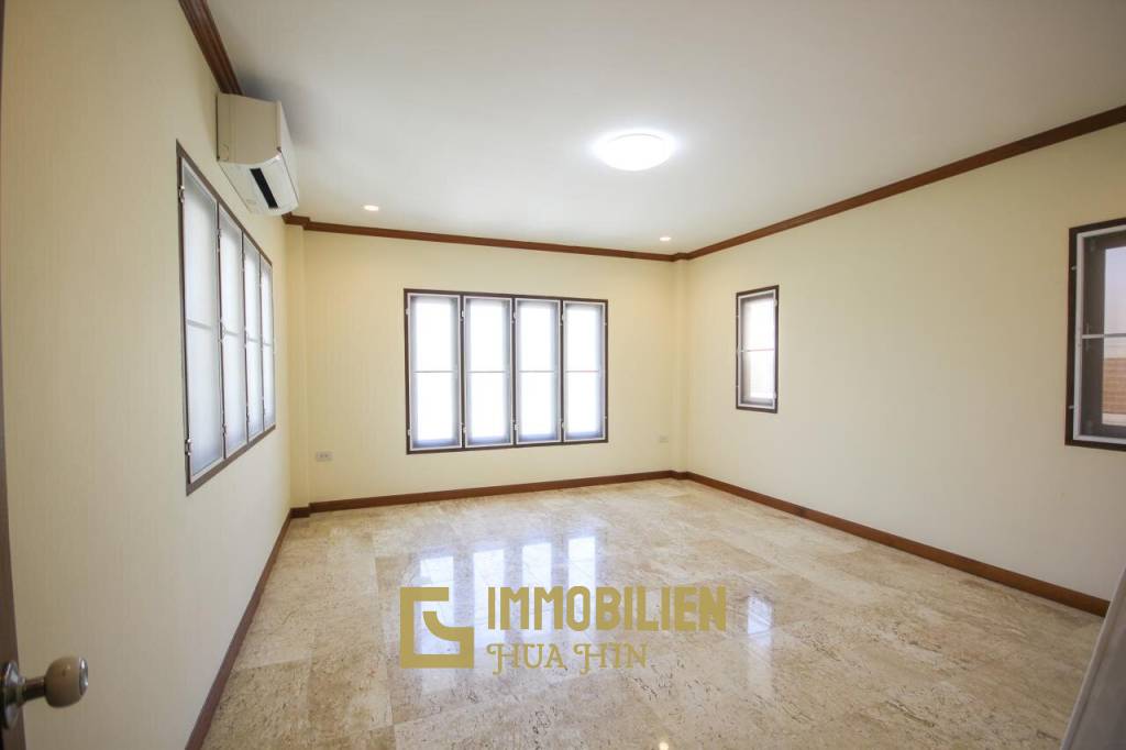 New Multi Level Pool Villa On Large Plot - Hua Hin North
