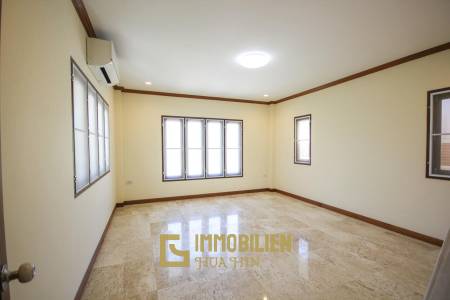 New Multi Level Pool Villa On Large Plot - Hua Hin North