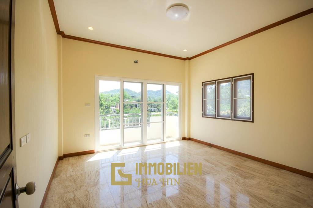 New Multi Level Pool Villa On Large Plot - Hua Hin North
