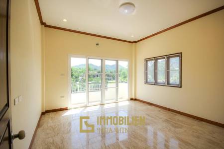 New Multi Level Pool Villa On Large Plot - Hua Hin North