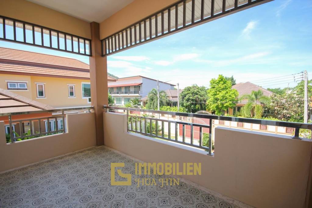 New Multi Level Pool Villa On Large Plot - Hua Hin North