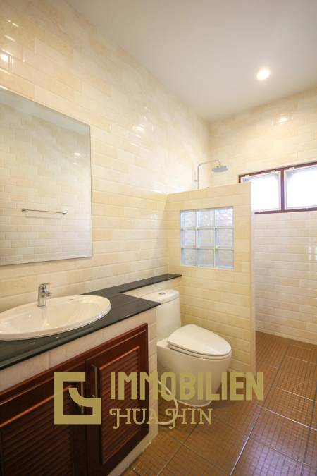 New Multi Level Pool Villa On Large Plot - Hua Hin North
