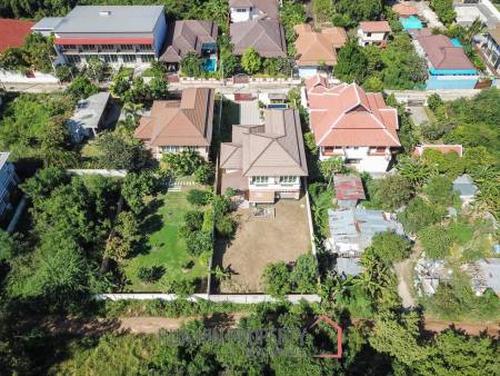 New Multi Level Pool Villa On Large Plot - Hua Hin North