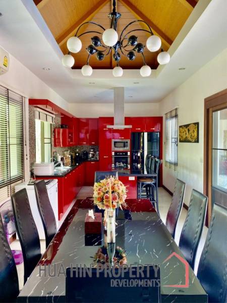 Large contemporary 5 Bedroom Pool Villa At Hillside Hamlet 3