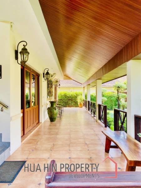Large contemporary 5 Bedroom Pool Villa At Hillside Hamlet 3