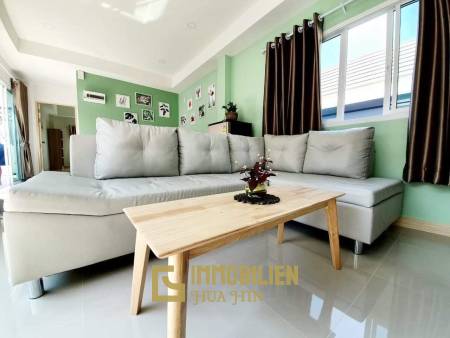 Großartige Mietinvestition: Moderne 3 Schlafzimmer Pool Villa