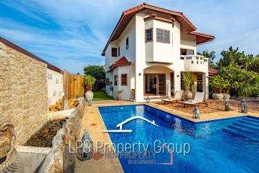 City Center 6 Bedroom Private Pool Villa For Sale on 1 Rai Land