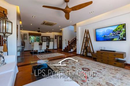 City Center 6 Bedroom Private Pool Villa For Sale on 1 Rai Land