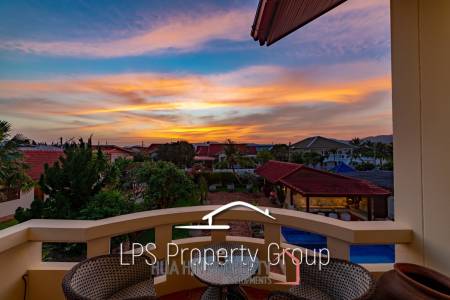 City Center 6 Bedroom Private Pool Villa For Sale on 1 Rai Land