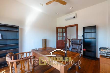 City Center 6 Bedroom Private Pool Villa For Sale on 1 Rai Land