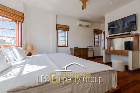 City Center 6 Bedroom Private Pool Villa For Sale on 1 Rai Land