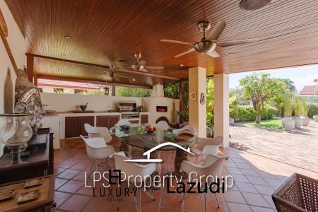 City Center 6 Bedroom Private Pool Villa For Sale on 1 Rai Land