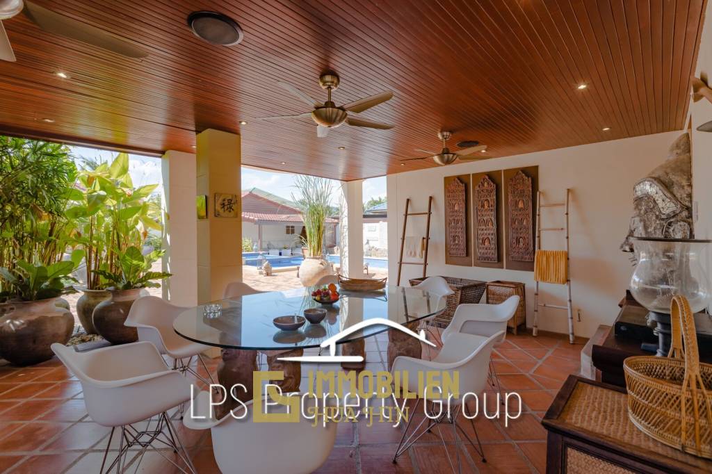 City Center 6 Bedroom Private Pool Villa For Sale on 1 Rai Land