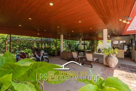 City Center 6 Bedroom Private Pool Villa For Sale on 1 Rai Land