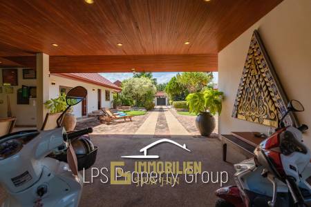 City Center 6 Bedroom Private Pool Villa For Sale on 1 Rai Land