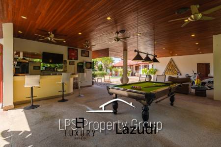 City Center 6 Bedroom Private Pool Villa For Sale on 1 Rai Land