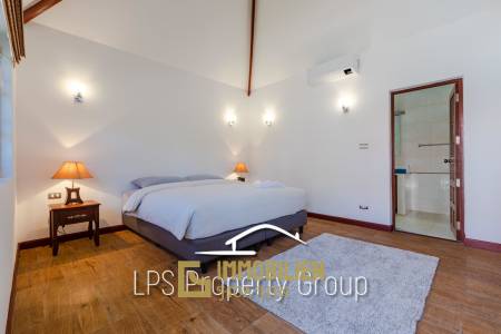 City Center 6 Bedroom Private Pool Villa For Sale on 1 Rai Land