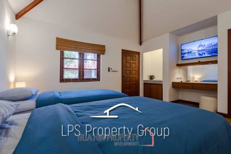 City Center 6 Bedroom Private Pool Villa For Sale on 1 Rai Land