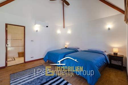 City Center 6 Bedroom Private Pool Villa For Sale on 1 Rai Land
