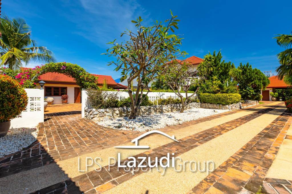 City Center 6 Bedroom Private Pool Villa For Sale on 1 Rai Land