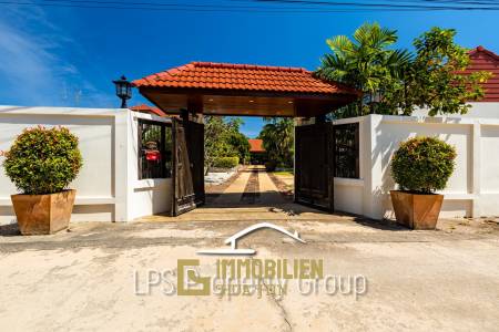 City Center 6 Bedroom Private Pool Villa For Sale on 1 Rai Land