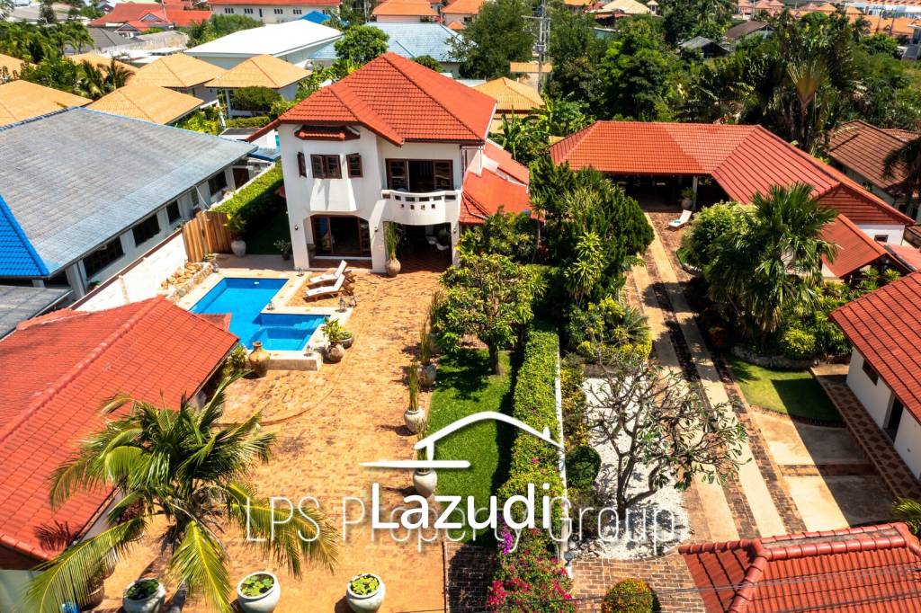 City Center 6 Bedroom Private Pool Villa For Sale on 1 Rai Land