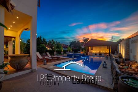 City Center 6 Bedroom Private Pool Villa For Sale on 1 Rai Land