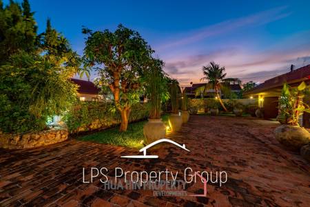 City Center 6 Bedroom Private Pool Villa For Sale on 1 Rai Land