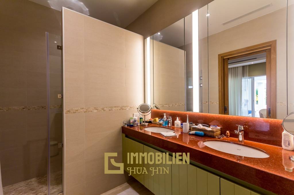 Baan Ing Phu, luxuriöse Pool Villa mit Bergblick zum Verkauf