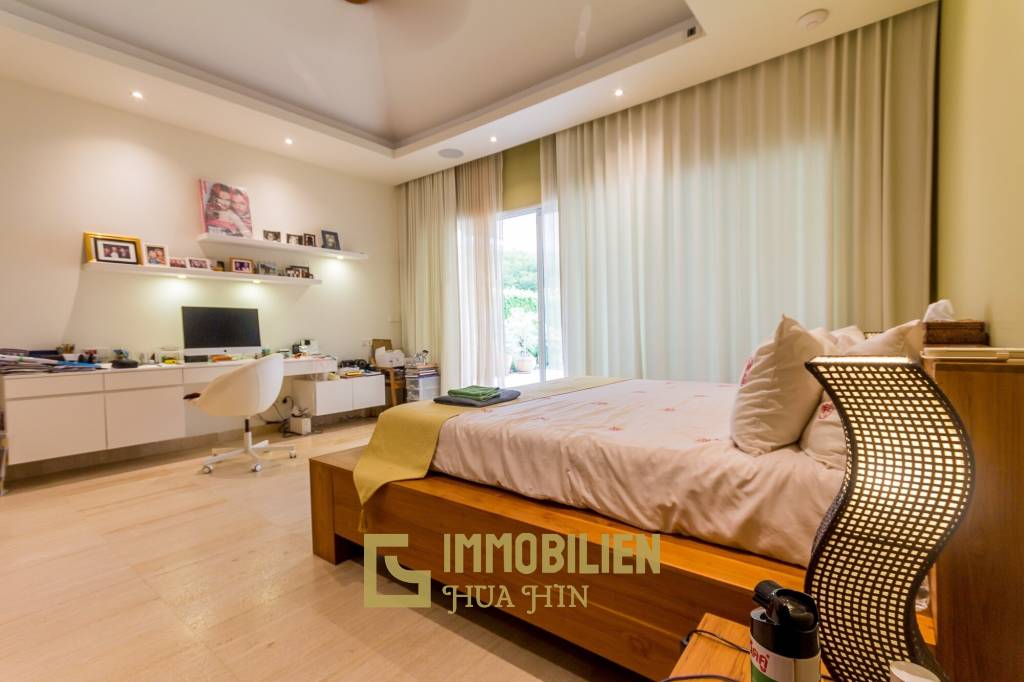 Baan Ing Phu, luxuriöse Pool Villa mit Bergblick zum Verkauf