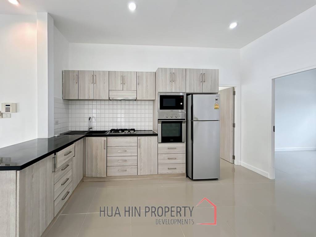 The Lees: Recently Renovated 3 Bedroom Pool Villa