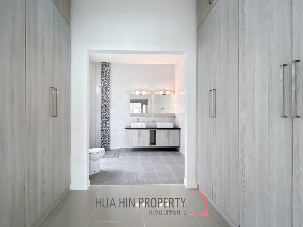 The Lees: Recently Renovated 3 Bedroom Pool Villa